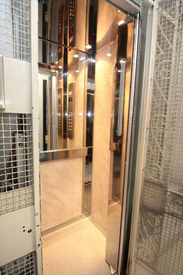 Acropolis View And Walking Distance 4 Bd Flat Apartment Атина Екстериор снимка