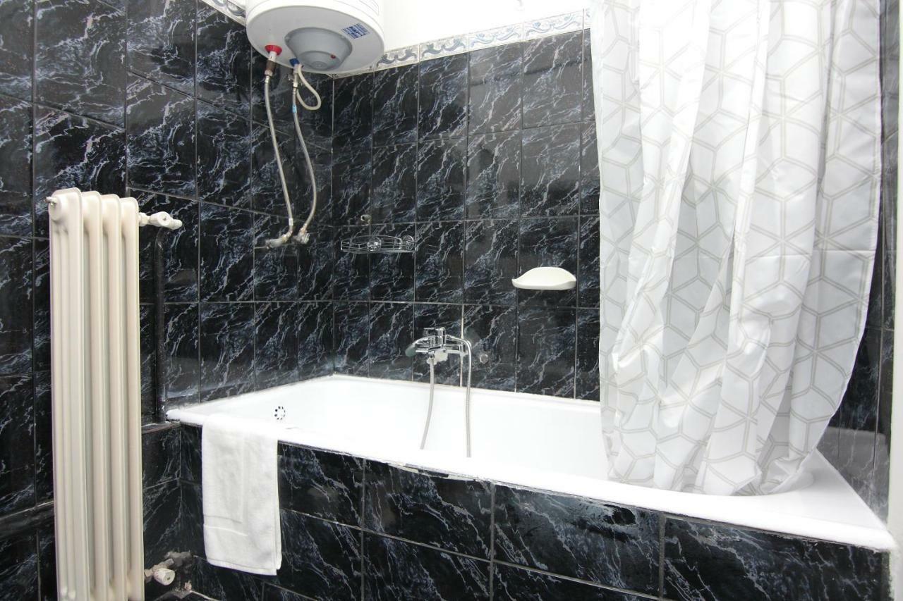 Acropolis View And Walking Distance 4 Bd Flat Apartment Атина Екстериор снимка