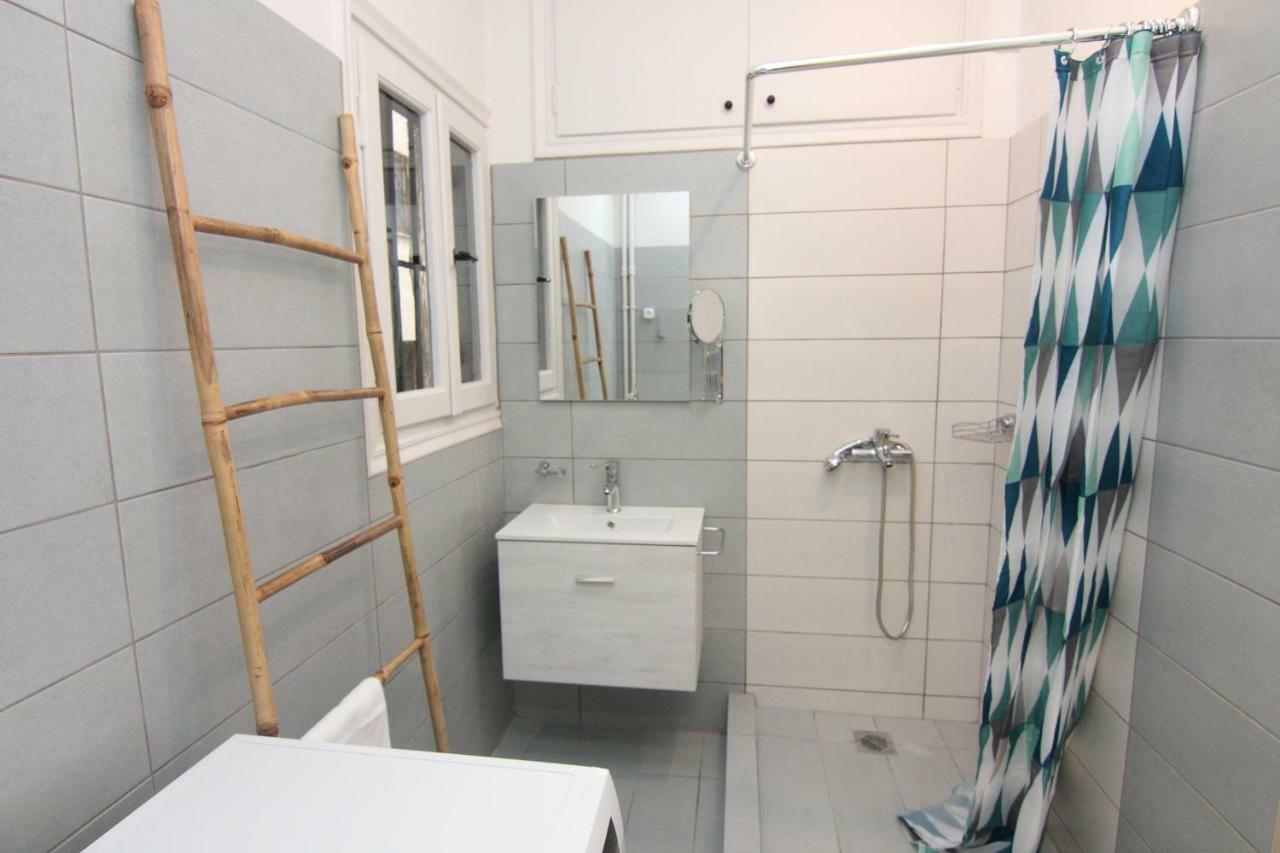 Acropolis View And Walking Distance 4 Bd Flat Apartment Атина Екстериор снимка